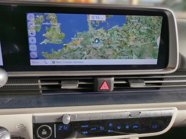 Fahrzeugabbildung Hyundai IONIQ 6 77,4kWh 4WD UNIQ Digi-Spiegel HUD Navi Digitales Cockpit Memory Sitze Soundsystem Bose