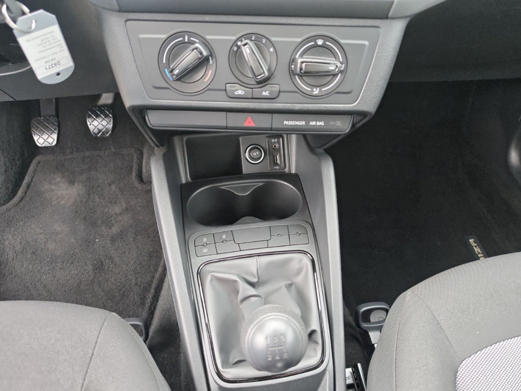 Fahrzeugabbildung SEAT Ibiza 1.0 Reference SoL Klima PDC Bluetooth LM15