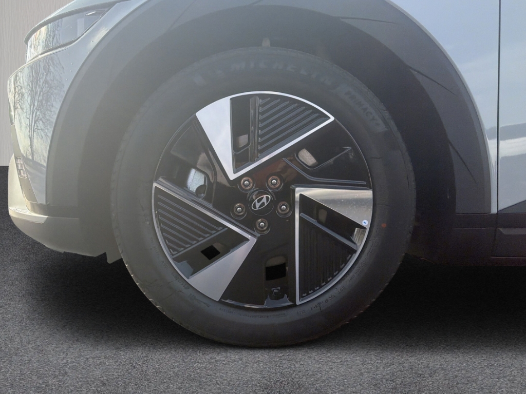 Fahrzeugabbildung Hyundai IONIQ 5 FL MY26 84kWh 2WD CENTRIQ Sitz-P Navi Digitales Cockpit LED ACC El. Heckklappe