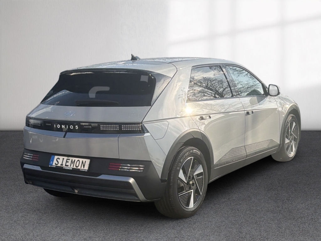 Fahrzeugabbildung Hyundai IONIQ 5 FL MY26 84kWh 2WD CENTRIQ Sitz-P Navi Digitales Cockpit LED ACC El. Heckklappe