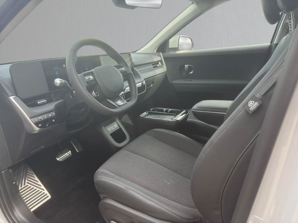 Fahrzeugabbildung Hyundai IONIQ 5 FL MY26 84kWh 2WD CENTRIQ Sitz-P Navi Digitales Cockpit LED ACC El. Heckklappe