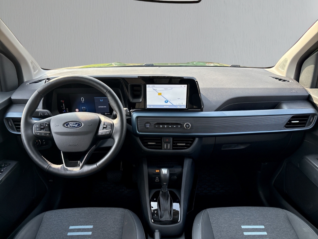 Fahrzeugabbildung Ford Tourneo Courier Active DCT Navi ACC BLIS Winter SHZ Temp Alu