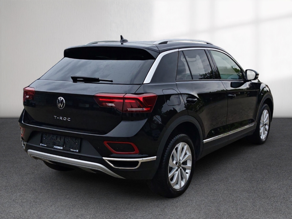 Fahrzeugabbildung Volkswagen T-Roc 1.5 TSI DSG Style ACC LED+ Navi Kam Klima