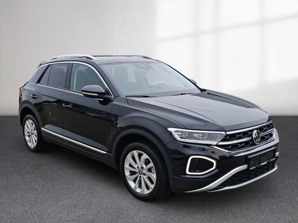 Fahrzeugabbildung Volkswagen T-Roc 1.5 TSI DSG Style ACC LED+ Navi Kam Klima