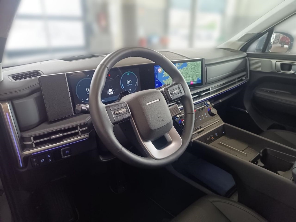 Fahrzeugabbildung Hyundai SANTA FE PHEV MY25 1.6 AT 4WD Signature Komf.P Tech.P 7-Sitz Dig-KEY Leder Digi Cockpit