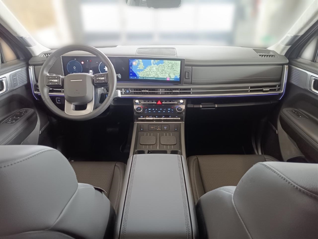 Fahrzeugabbildung Hyundai SANTA FE PHEV MY25 1.6 AT 4WD Signature Komf.P Tech.P 7-Sitz Dig-KEY Leder Digi Cockpit