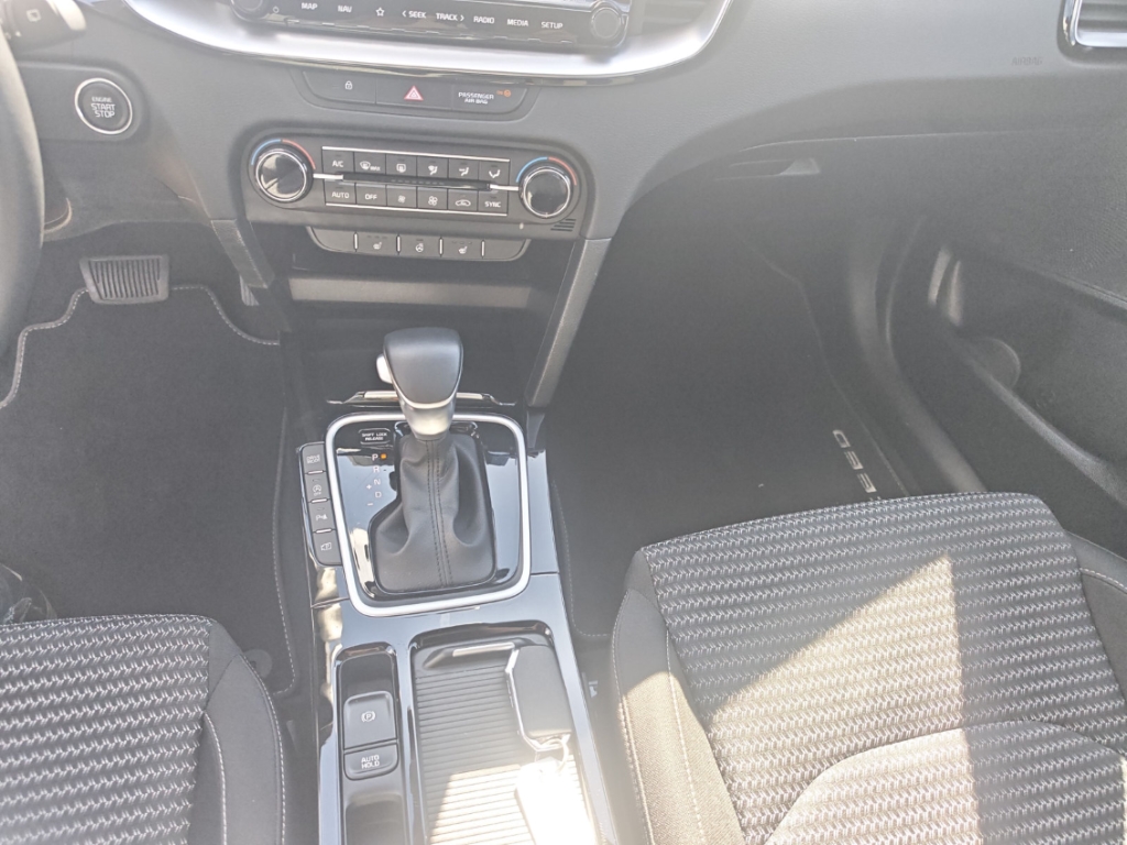 Fahrzeugabbildung Kia Cee'd 1.5 T-GDI Ultimate Edition GRA GJR SHZ RFK