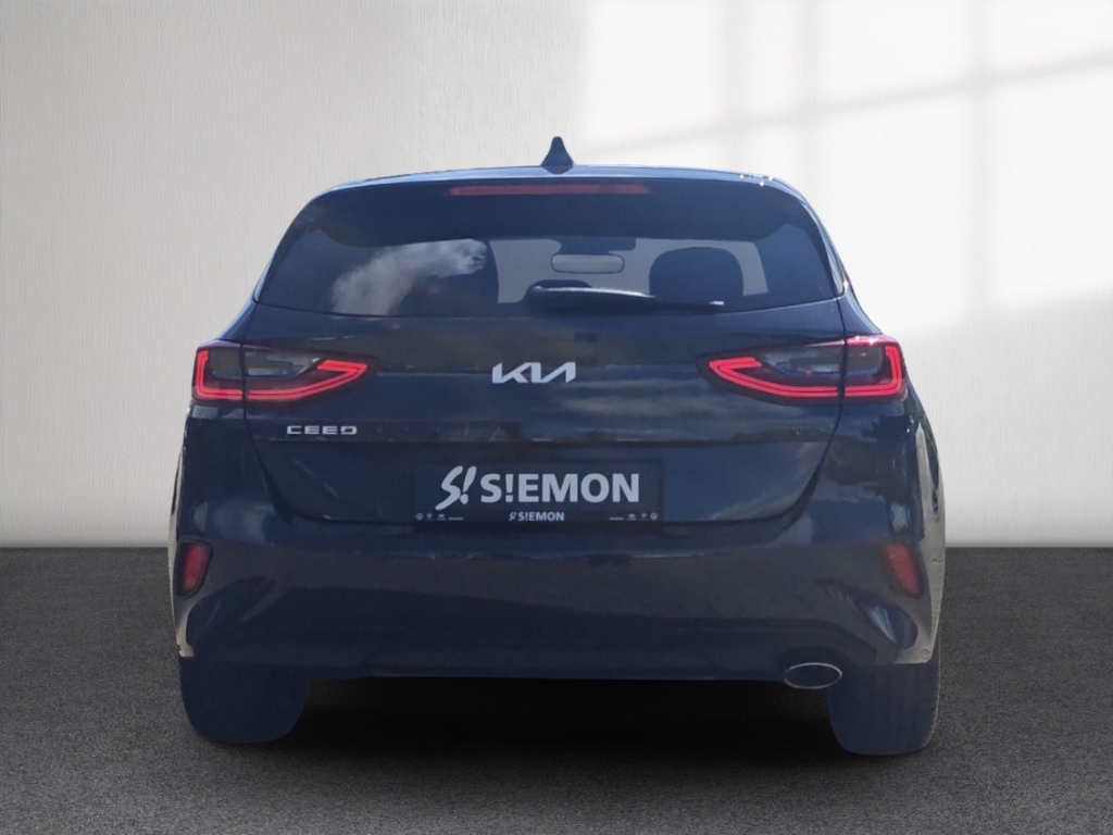 Fahrzeugabbildung Kia Cee'd 1.5 T-GDI Ultimate Edition GRA GJR SHZ RFK