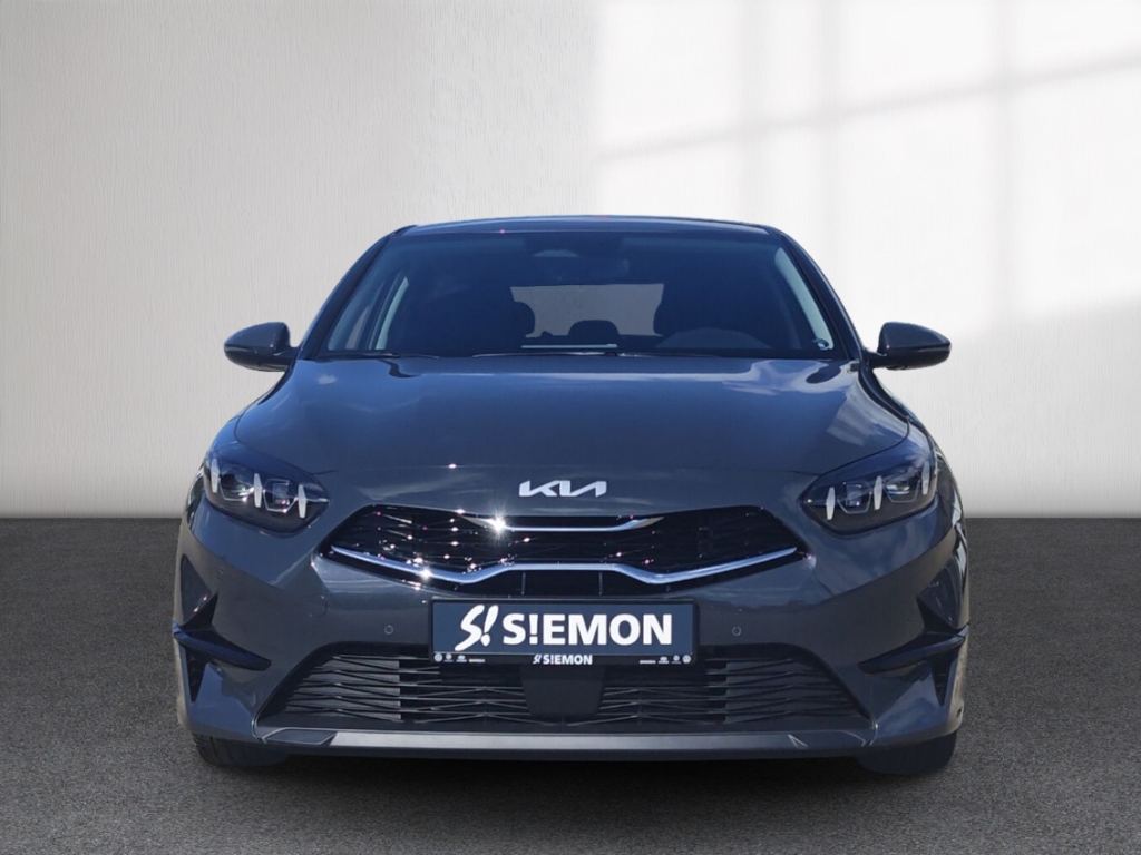 Fahrzeugabbildung Kia Cee'd 1.5 T-GDI Ultimate Edition GRA GJR SHZ RFK
