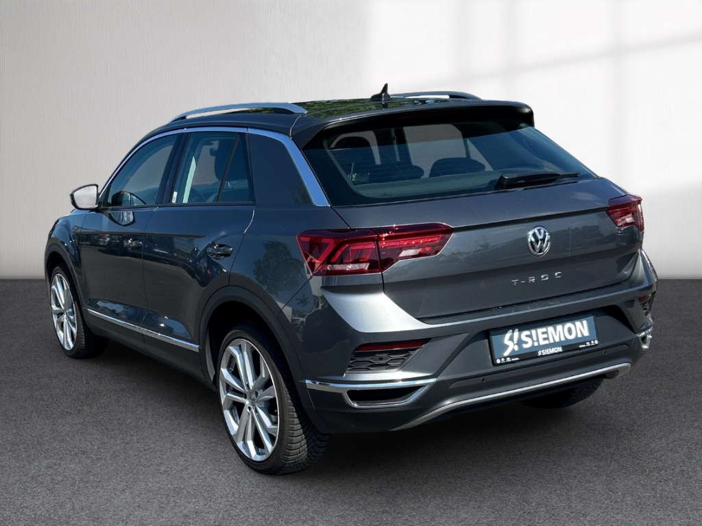 Fahrzeugabbildung Volkswagen T-Roc Sport 1.5 TSI ACC PDCv+h SHZ LED Color Navi ZV