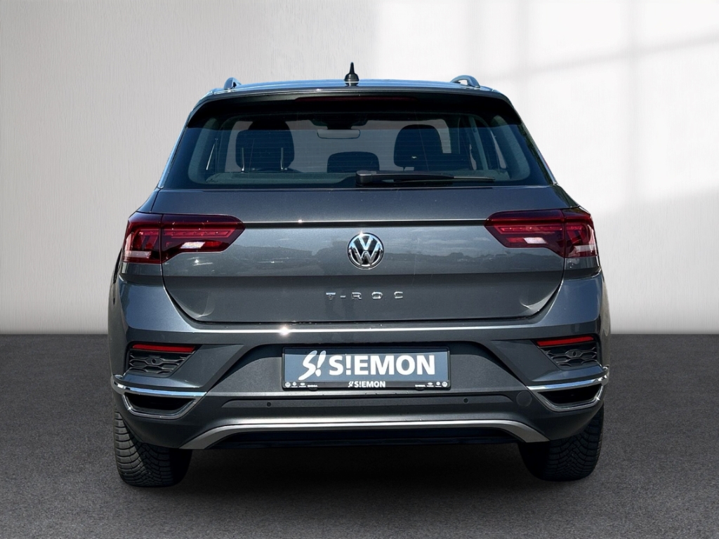 Fahrzeugabbildung Volkswagen T-Roc Sport 1.5 TSI ACC PDCv+h SHZ LED Color Navi ZV