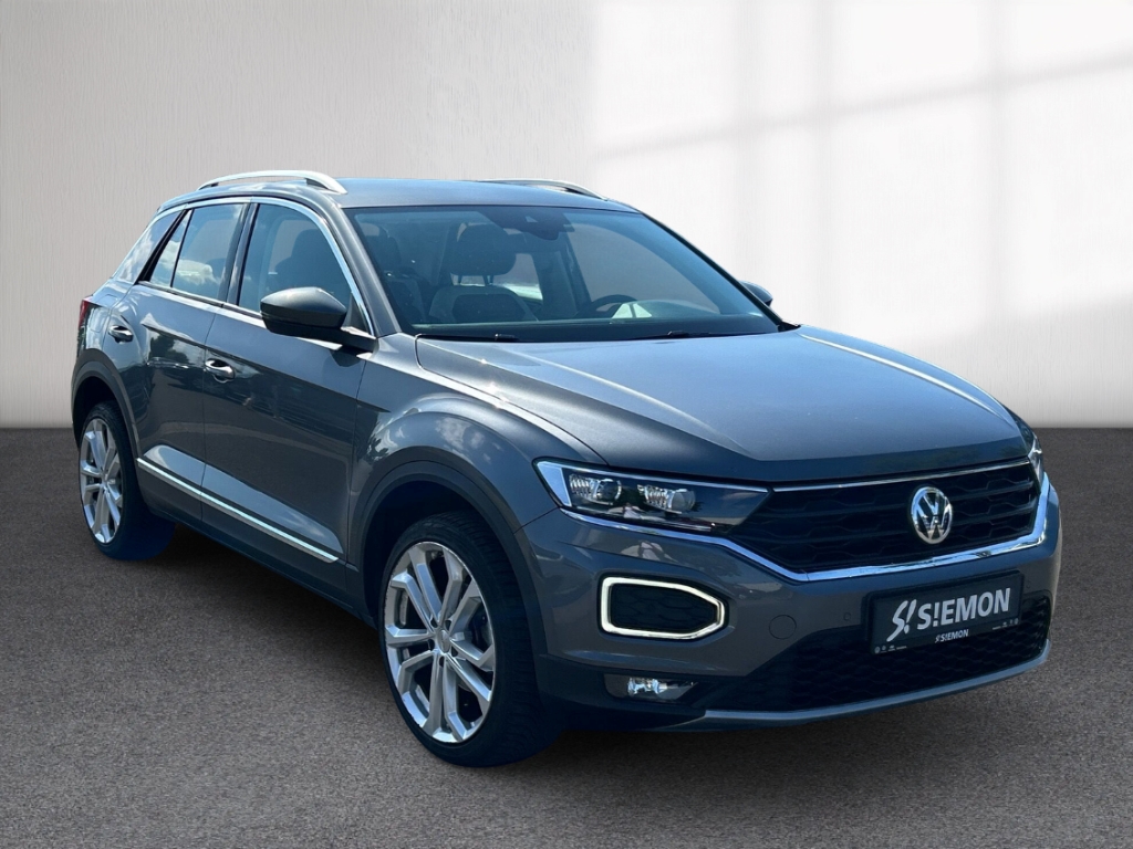 Fahrzeugabbildung Volkswagen T-Roc Sport 1.5 TSI ACC PDCv+h SHZ LED Color Navi ZV