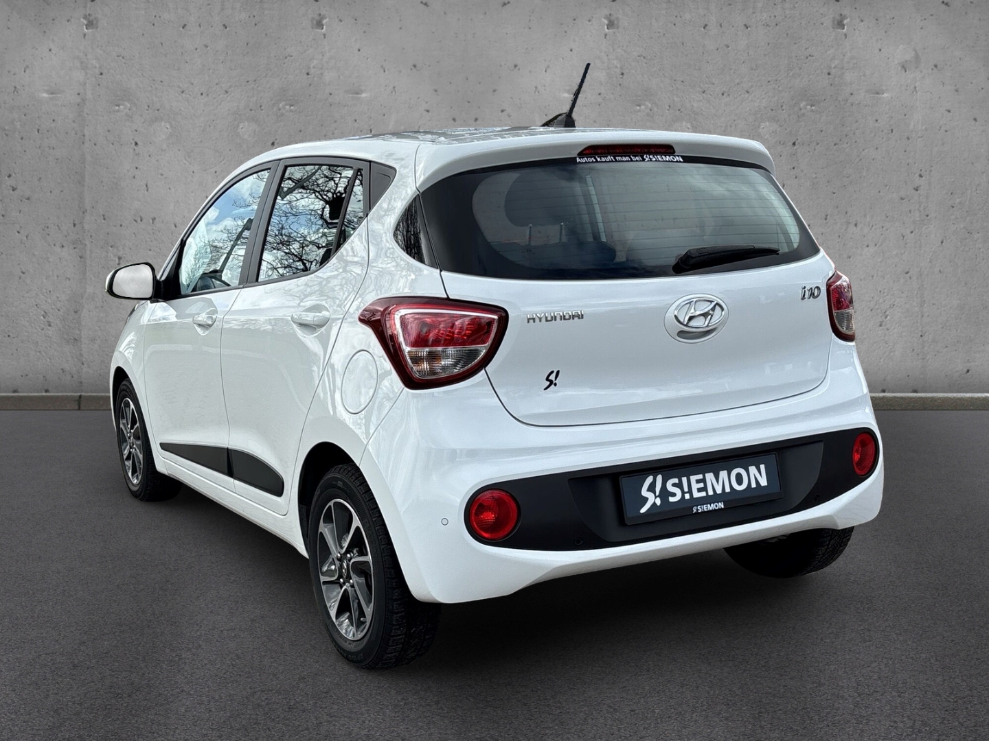 Fahrzeugabbildung Hyundai i10 Trend 1.2l PDC Klimaaut. LHZ SHZ