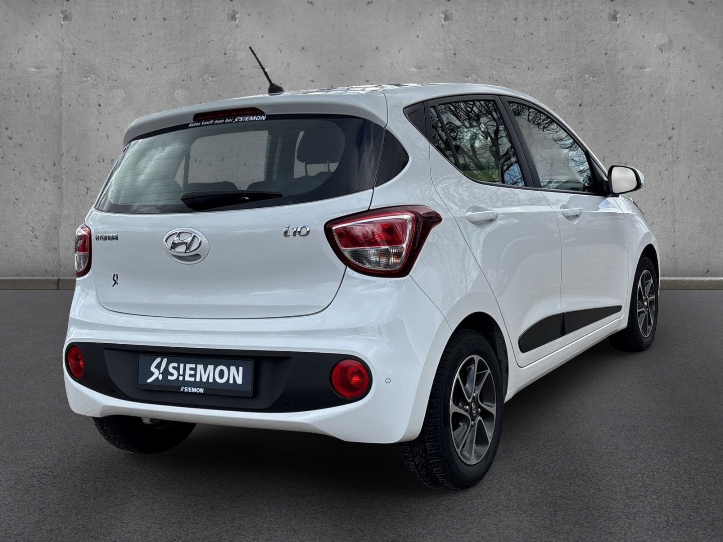 Fahrzeugabbildung Hyundai i10 Trend 1.2l PDC Klimaaut. LHZ SHZ