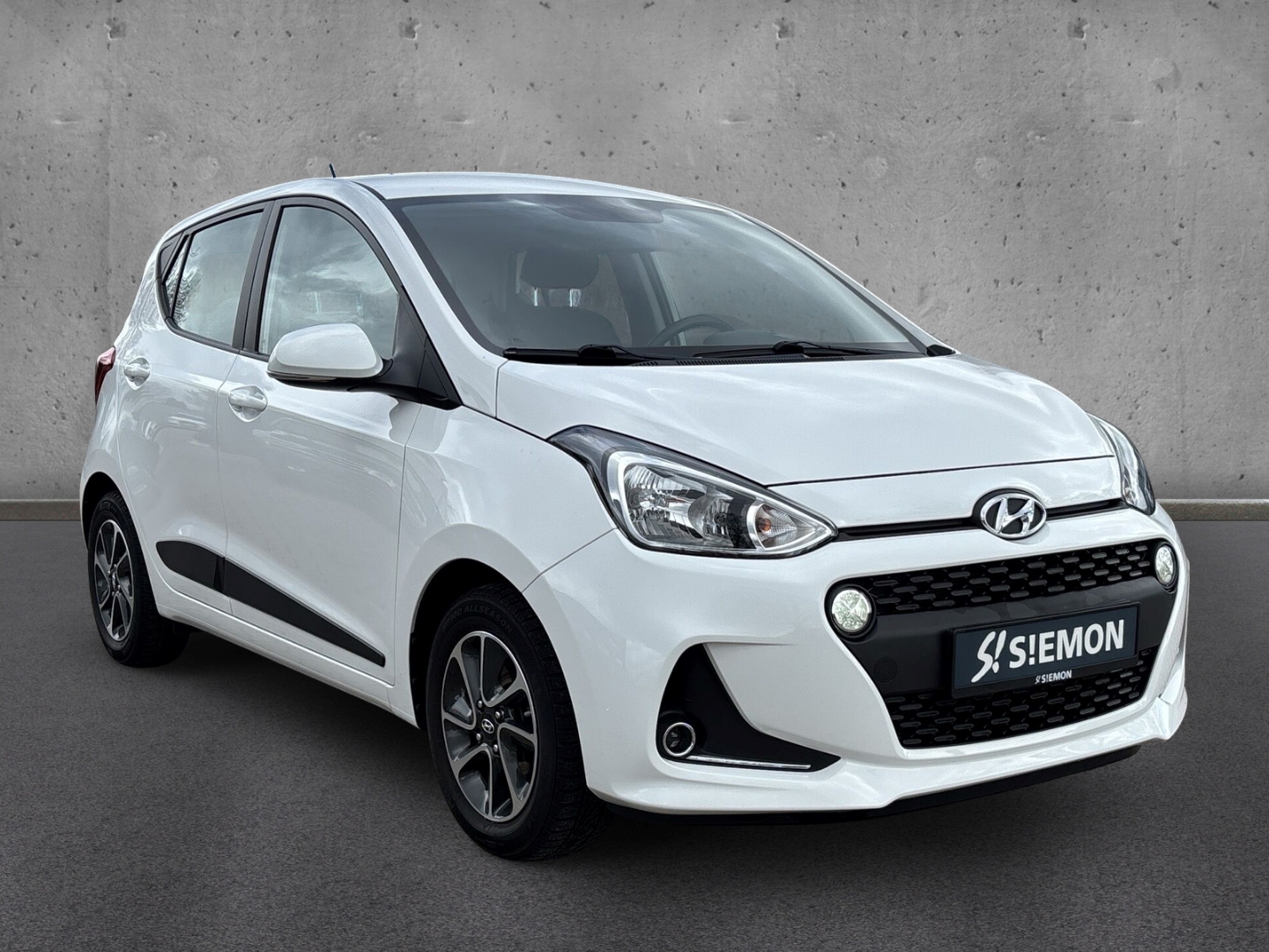 Fahrzeugabbildung Hyundai i10 Trend 1.2l PDC Klimaaut. LHZ SHZ