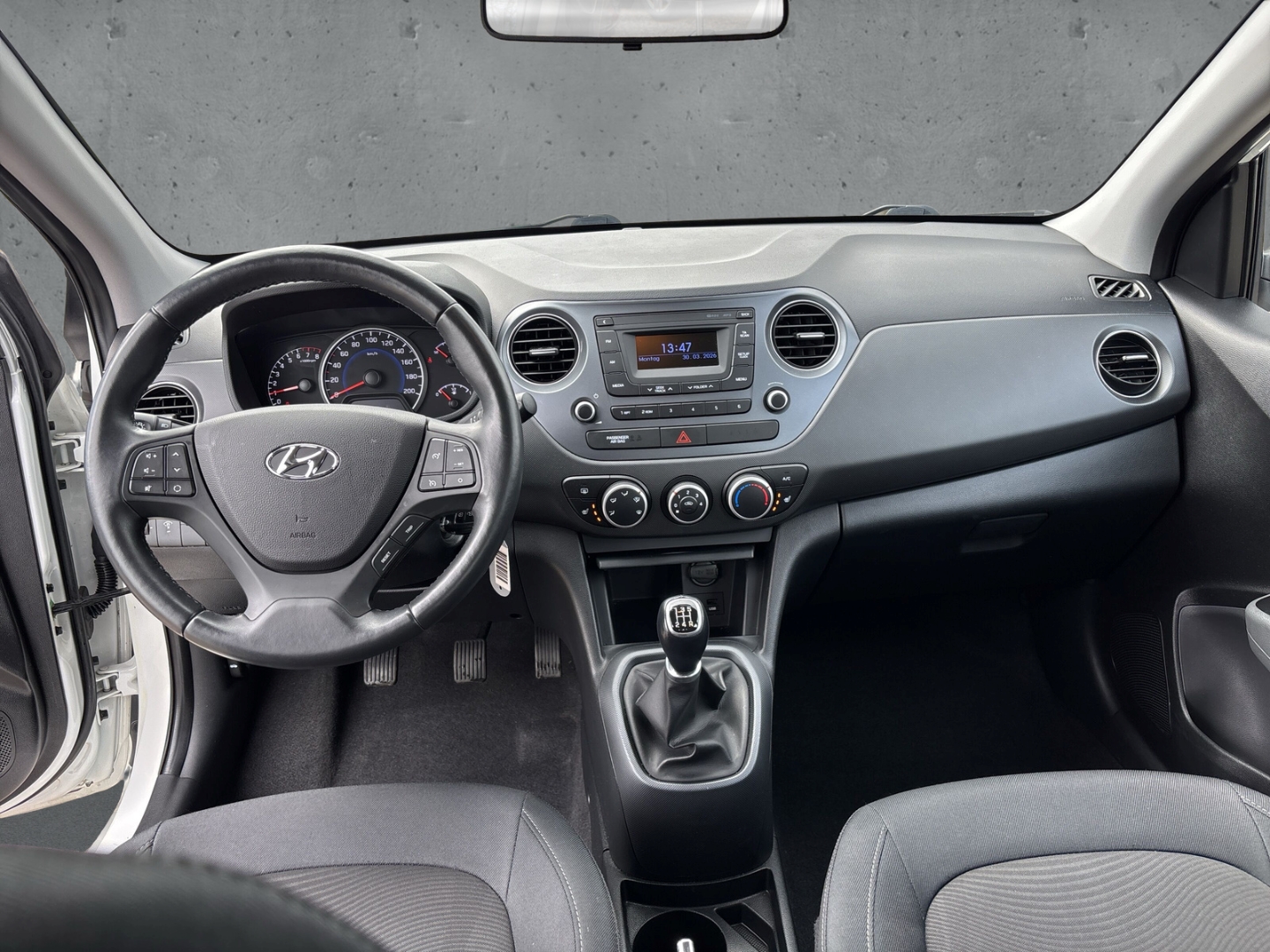 Fahrzeugabbildung Hyundai i10 Trend 1.2l PDC Klimaaut. LHZ SHZ