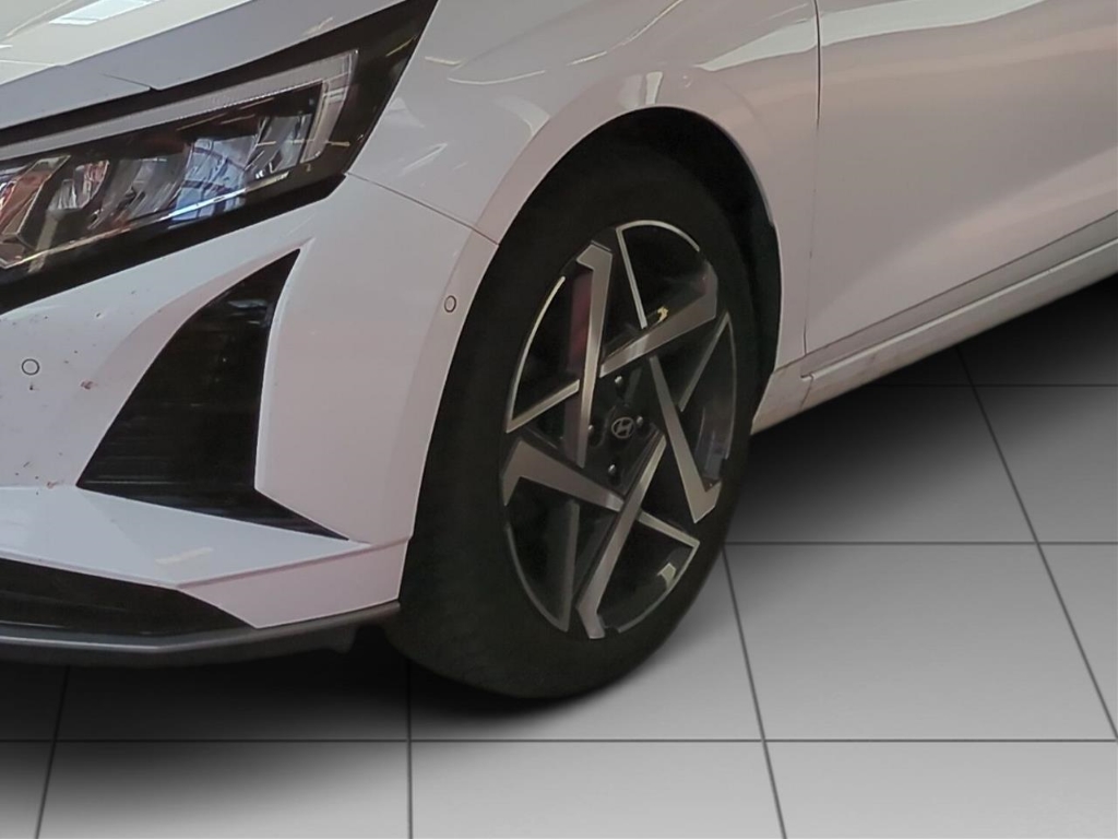 Fahrzeugabbildung Hyundai i20 FL 1.0 T-GDI 7-DCT MY25 Prime Assist-P. Navi Bose LED Keyless Rückfahrkam. PDCv+h