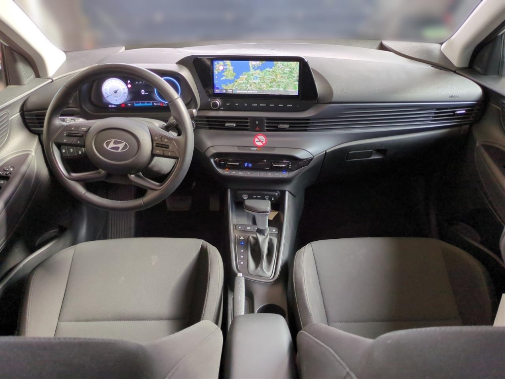 Fahrzeugabbildung Hyundai i20 FL 1.0 T-GDI 7-DCT MY25 Prime Assist-P. Navi Bose LED Keyless Rückfahrkam. PDCv+h