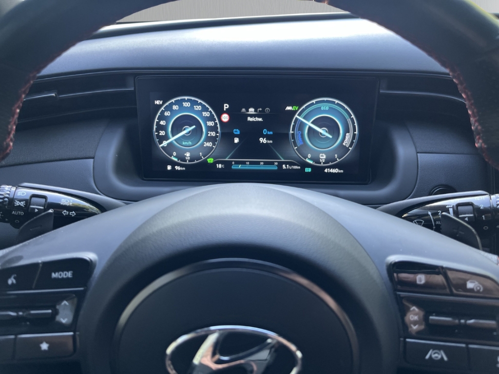 Fahrzeugabbildung Hyundai TUCSON PHEV 1.6 AT 4WD N-LINE AHK Navi Leder Digitales Cockpit Soundsystem LED ACC