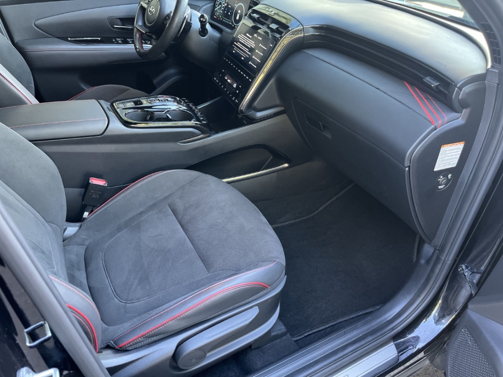 Fahrzeugabbildung Hyundai TUCSON PHEV 1.6 AT 4WD N-LINE AHK Navi Leder Digitales Cockpit Soundsystem LED ACC