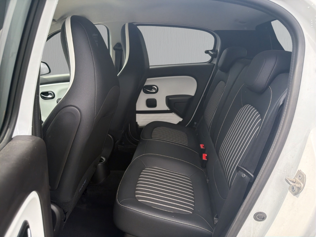 Fahrzeugabbildung Renault Twingo Electric Kamera PDC hinten Klima