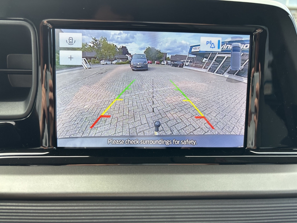 Fahrzeugabbildung Ford Tourneo Courier Titanium AHK AAC LM17 Winterpak. LED TFL