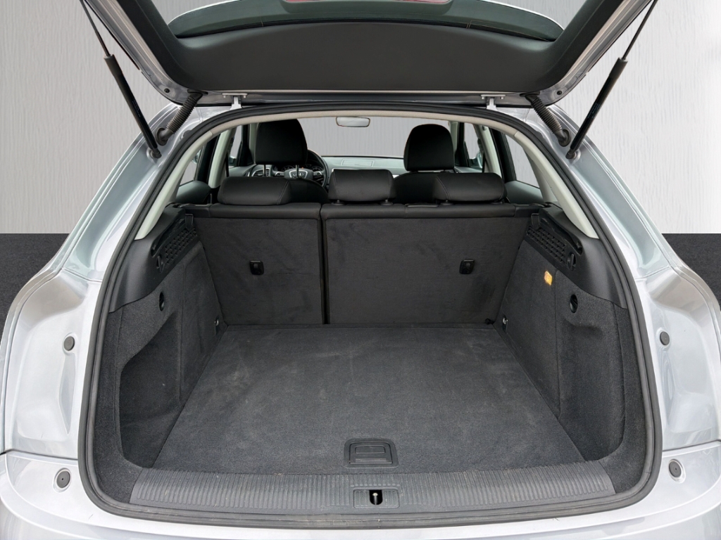 Fahrzeugabbildung Audi Q3 1.4 TFSI Xen Temp SHZ PDC Klimaauto Bluetooth