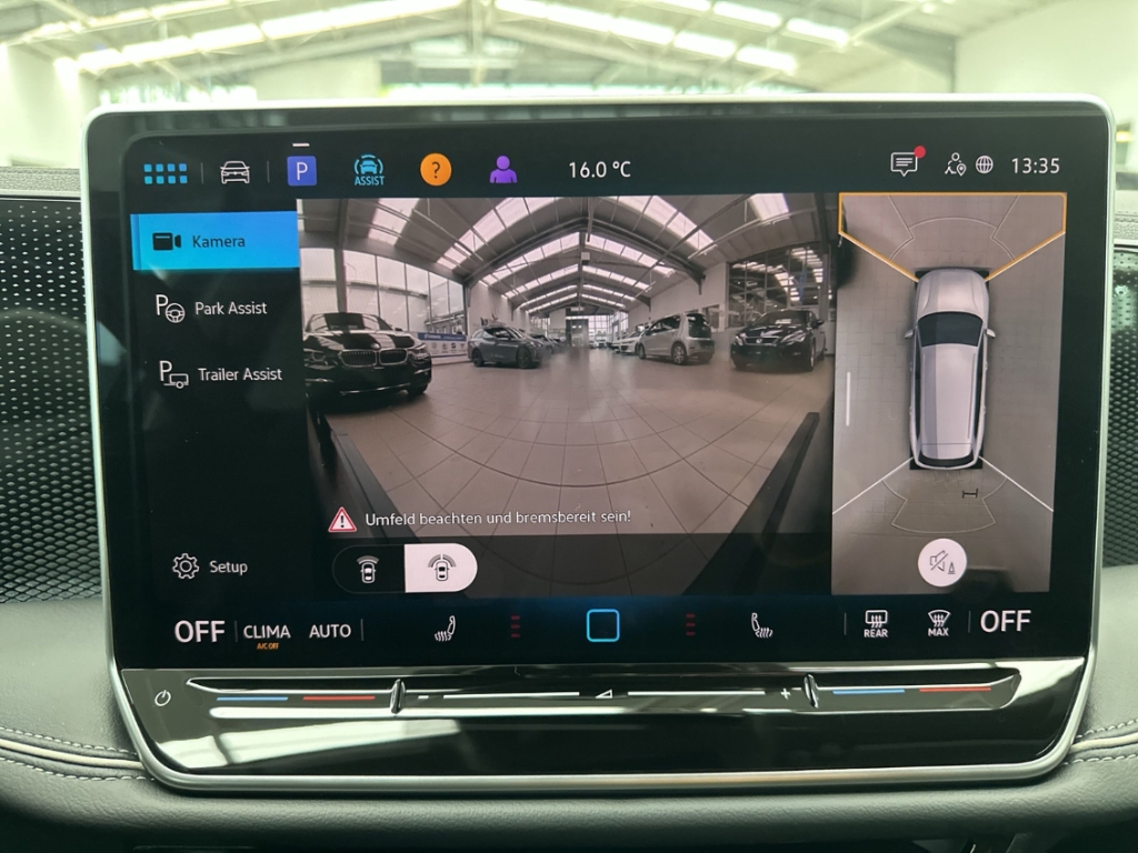 Fahrzeugabbildung Volkswagen Passat Variant 1.5 eTSI DSG Bus IQ.Drive AHK SHZ LED