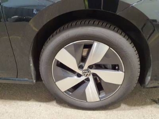 Fahrzeugabbildung Volkswagen Passat Variant 1.5 eTSI DSG Bus IQ.Drive AHK SHZ LED