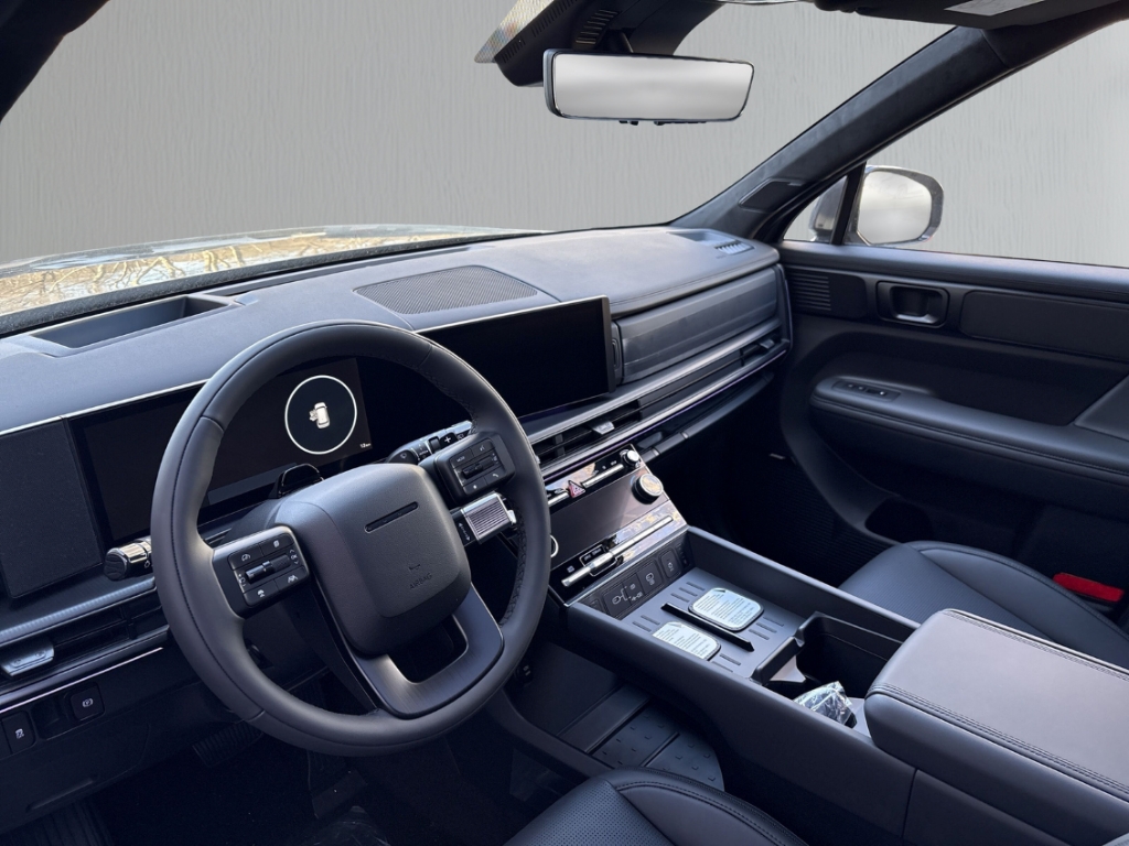 Fahrzeugabbildung Hyundai SANTA FE MY26 HEV 1.6 4WD BLACKLINE 7-Sitze Schiebedach HUD Navi Leder digitales Cockpit