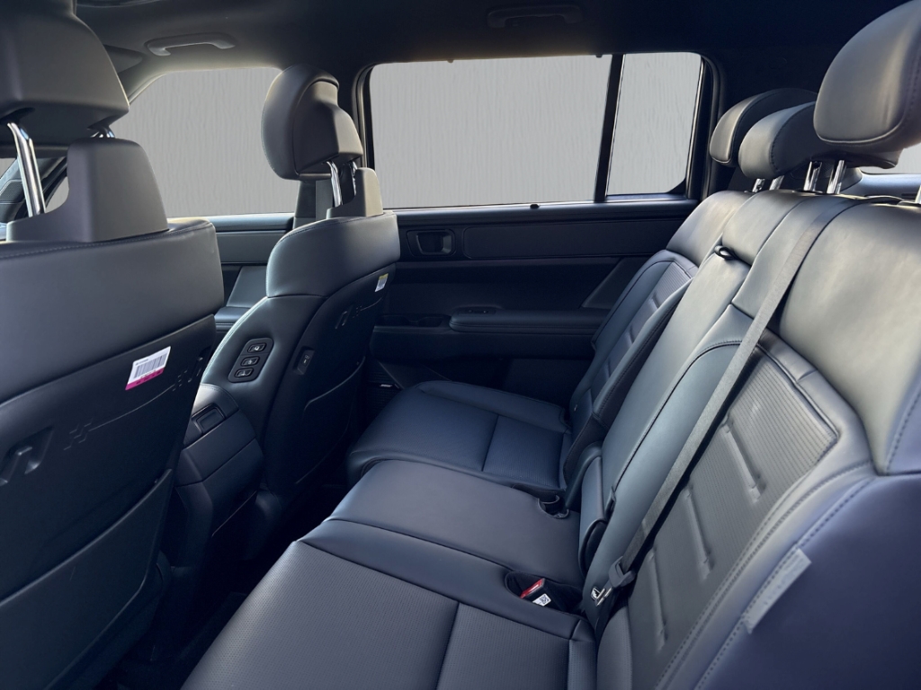 Fahrzeugabbildung Hyundai SANTA FE MY26 HEV 1.6 4WD BLACKLINE 7-Sitze Schiebedach HUD Navi Leder digitales Cockpit