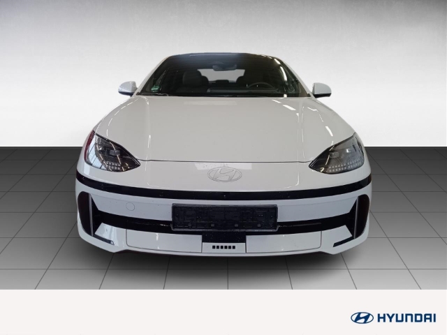 Fahrzeugabbildung Hyundai IONIQ 6 77,4kWh 4WD UNIQ Schiebedach HUD Navi Digitales Cockpit Memory Sitze Soundsystem