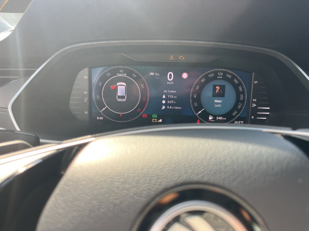 Fahrzeugabbildung SKODA Octavia 1.5 TSI mHEV Combi DSG Selection AHK Navi Tempomat