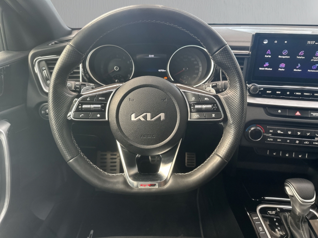 Fahrzeugabbildung Kia Cee'd_sw 1.5 T-GDI GT Line NAVI ACC LED SHZ RFK