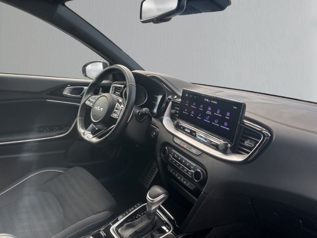 Fahrzeugabbildung Kia Cee'd_sw 1.5 T-GDI GT Line NAVI ACC LED SHZ RFK