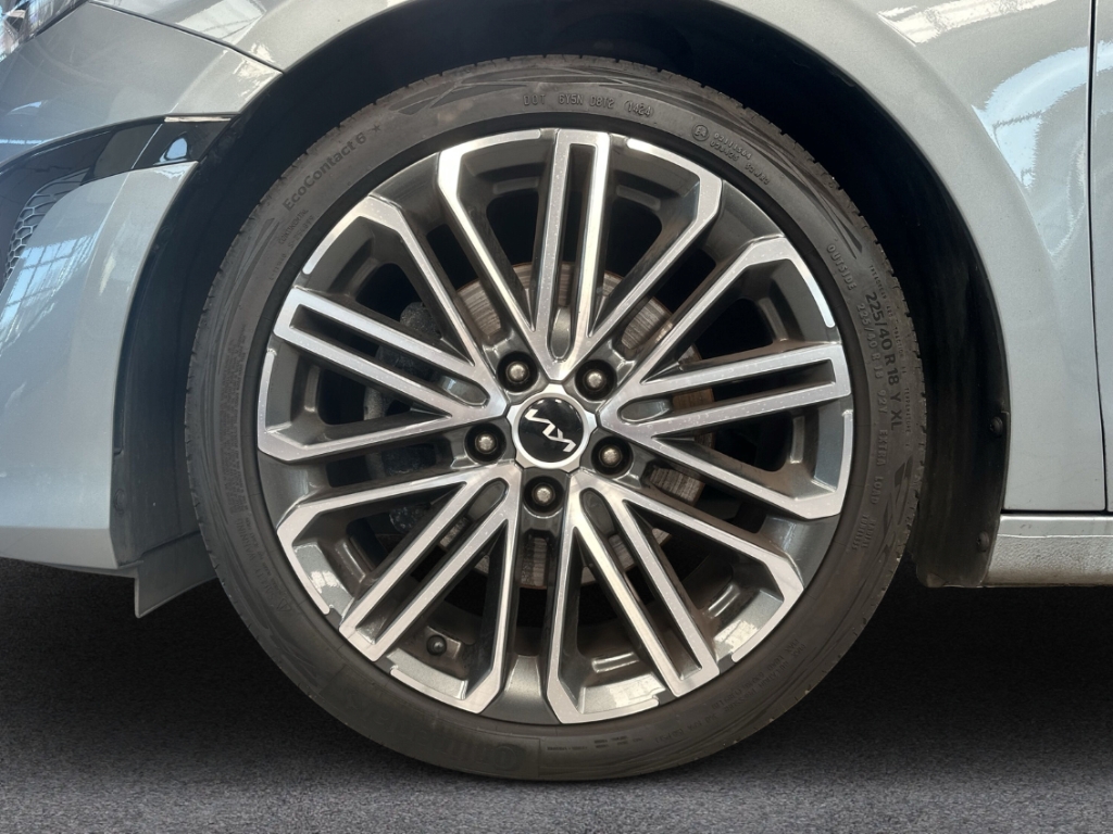 Fahrzeugabbildung Kia Cee'd_sw 1.5 T-GDI GT Line NAVI ACC LED SHZ RFK