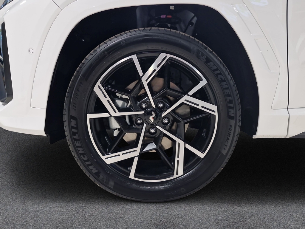 Fahrzeugabbildung Hyundai TUCSON FL MY26 1.6 HEV 2WD N-Line X Assist Panorama Navi Digitales Cockpit LED ACC