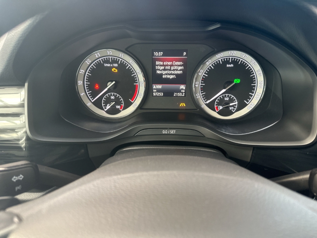Fahrzeugabbildung SKODA Kodiaq 2.0 TDI DSG Drive 125 LED ACC AHK SHZ v&h NAVI