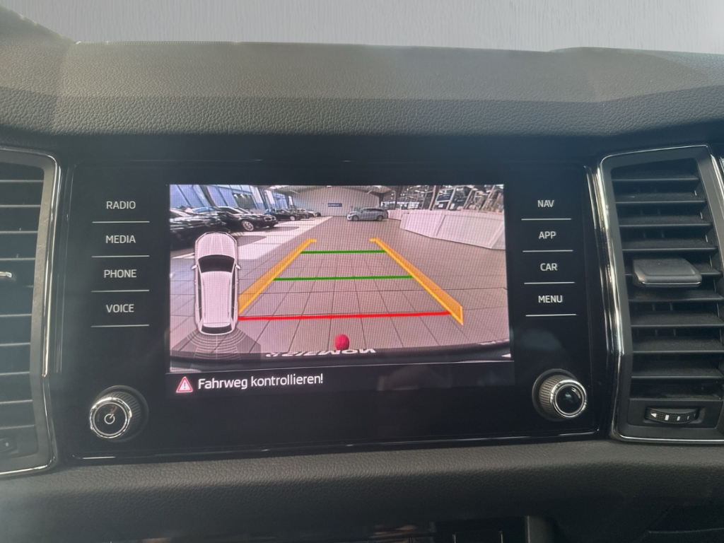 Fahrzeugabbildung SKODA Kodiaq 2.0 TDI DSG Drive 125 LED ACC AHK SHZ v&h NAVI