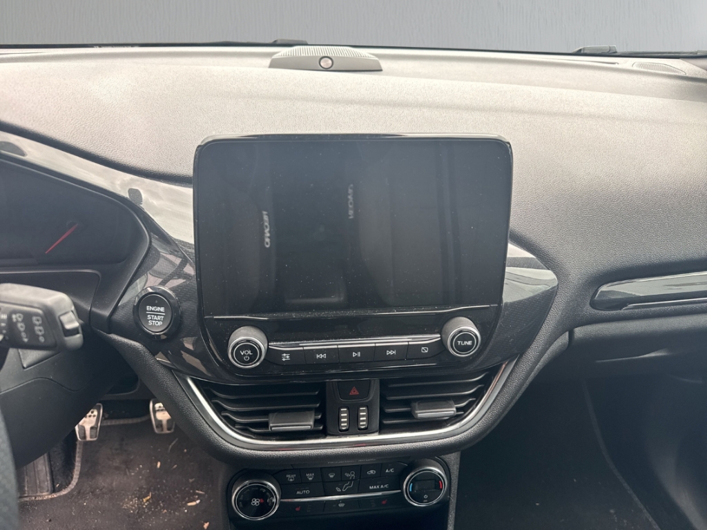 Fahrzeugabbildung Ford Fiesta ST LED Apple CarPlay Sportfahrwerk SHZ