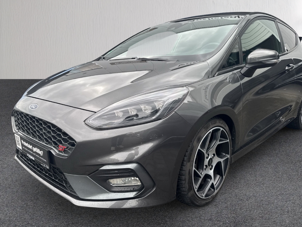Fahrzeugabbildung Ford Fiesta ST LED Apple CarPlay Sportfahrwerk SHZ
