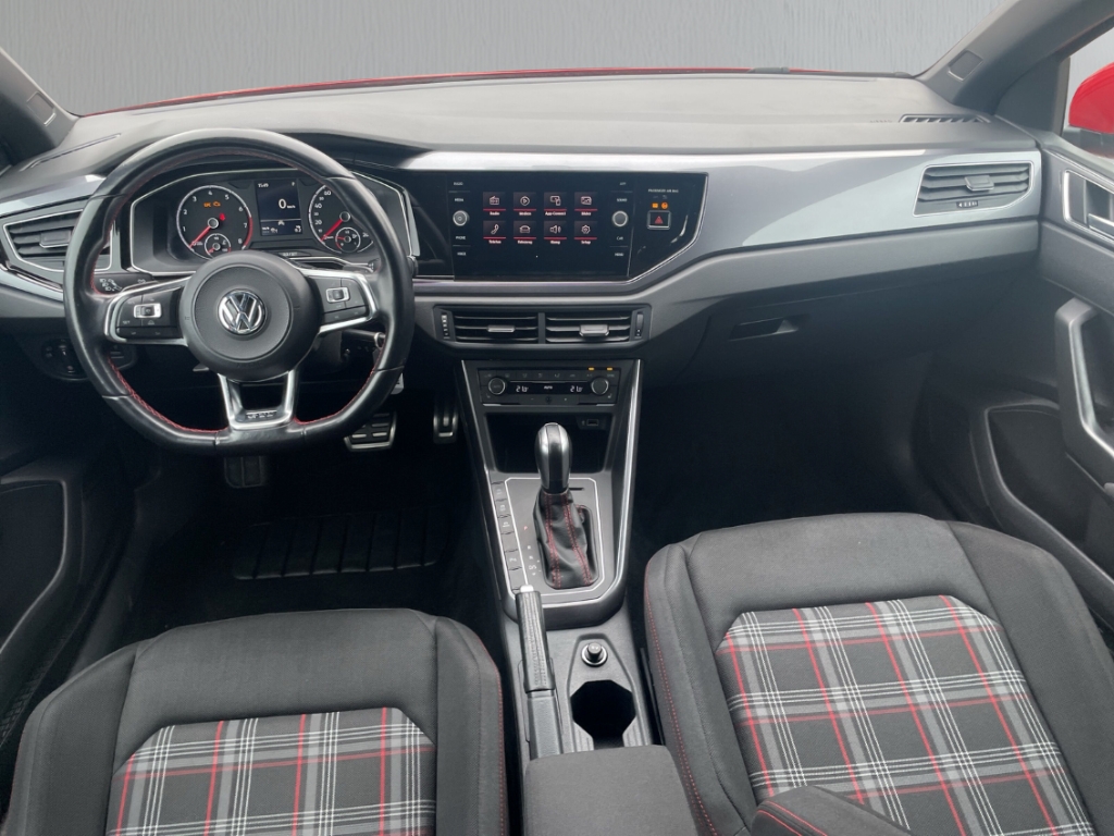 Fahrzeugabbildung Volkswagen Polo GTI DSG 2.0 TSI PDC SHZ Temp LED Klima
