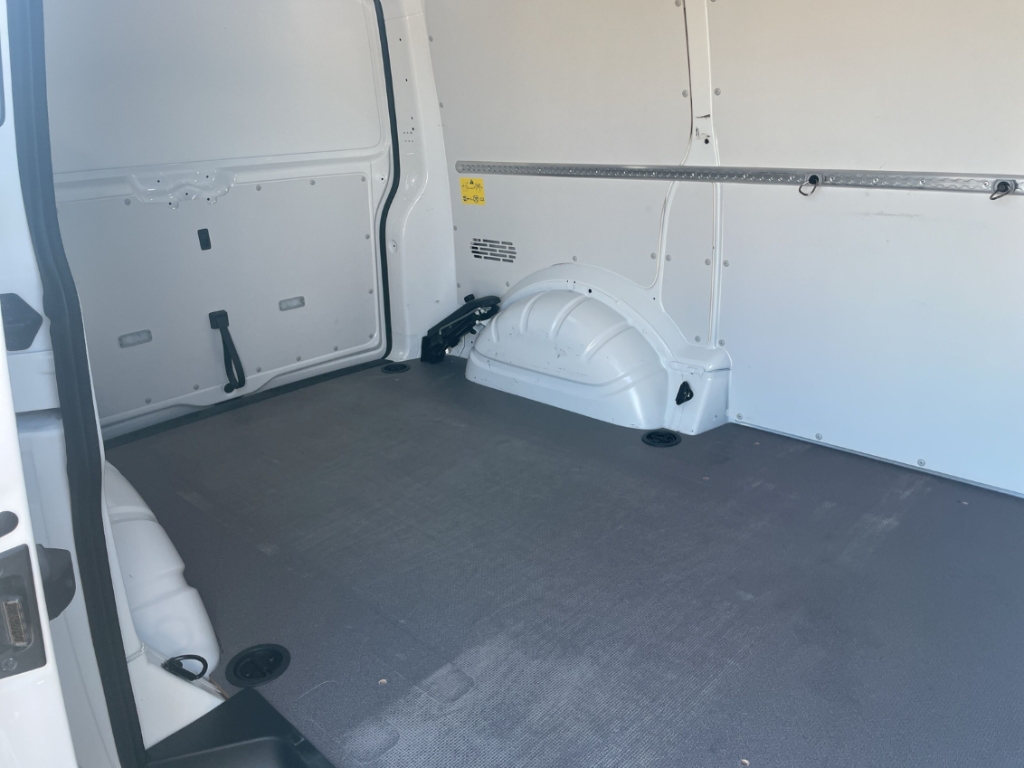 Fahrzeugabbildung Volkswagen Transporter FWD Kasten DSG LED ACC Navi PDC