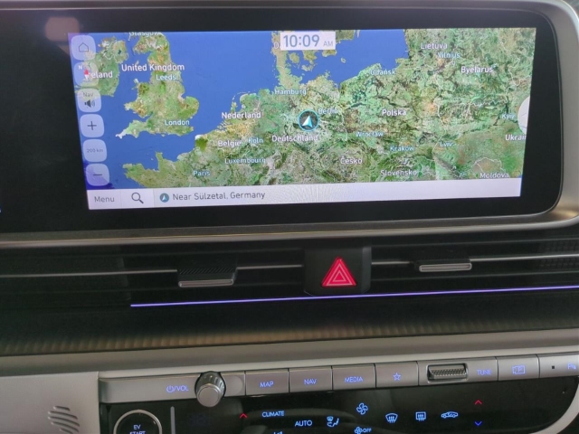 Fahrzeugabbildung Hyundai IONIQ 6 77,4kWh 4WD UNIQ Digi-Spiegel HUD Navi Digitales Cockpit Memory Sitze Soundsystem Bose