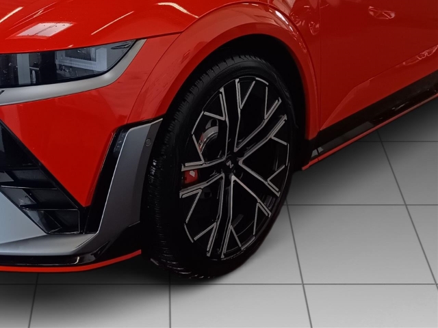 Fahrzeugabbildung Hyundai IONIQ 5 4WD 84kWh N-Performance Sitz-Paket HUD Navi Leder Digitales Cockpit