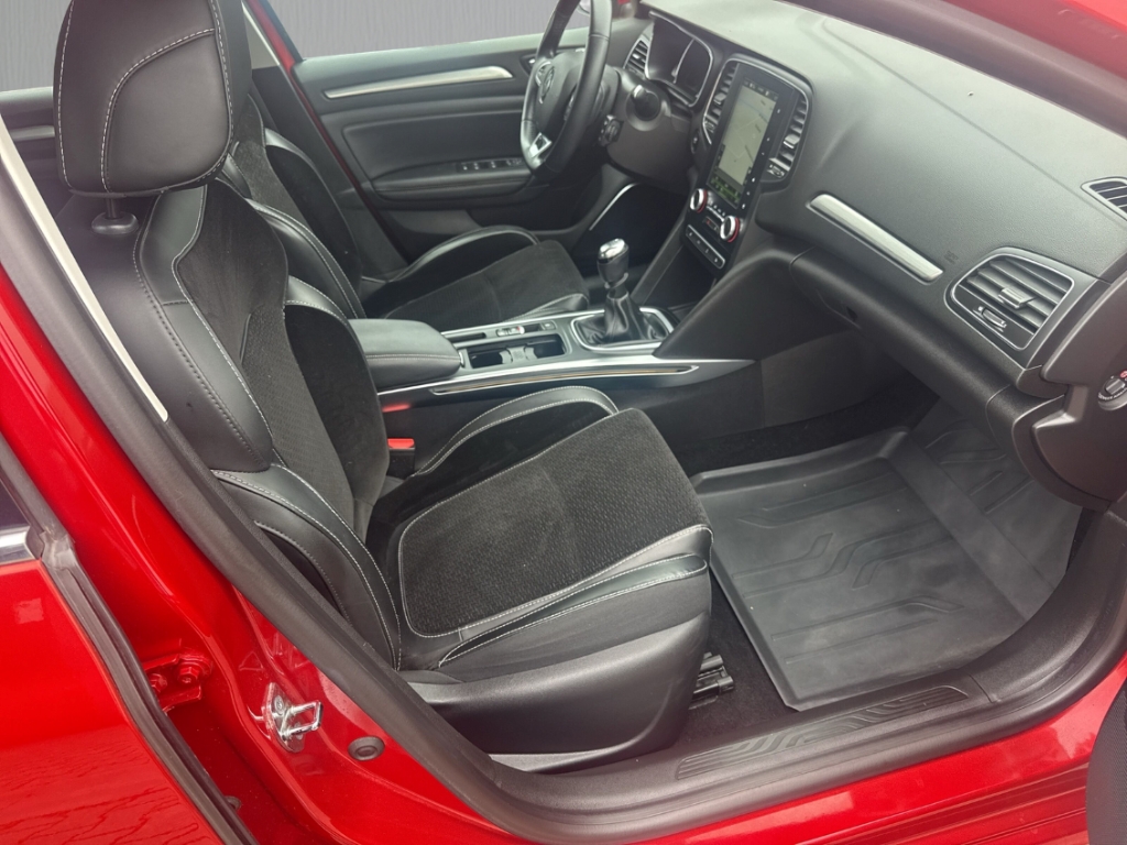 Fahrzeugabbildung Renault Megane IV 1.2 TCe 130 Intens Navi StHzg SHZ GRA PDC GJR