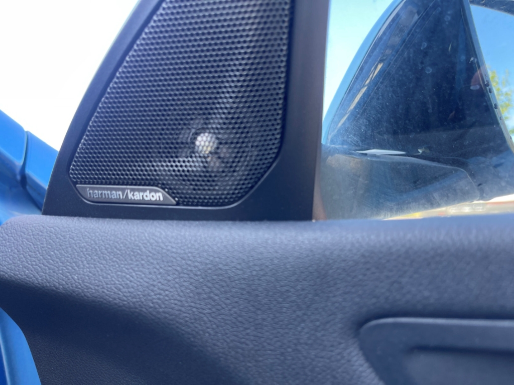 Fahrzeugabbildung BMW 118 d Sport Line Navi LED H&K HUD Schiebedach Memory Sitze Rückfahrkam.