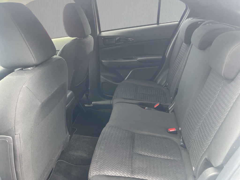 Fahrzeugabbildung Mitsubishi Eclipse Cross 2WD 1.5 T-Mivec Basis AHK PDC Tempomat