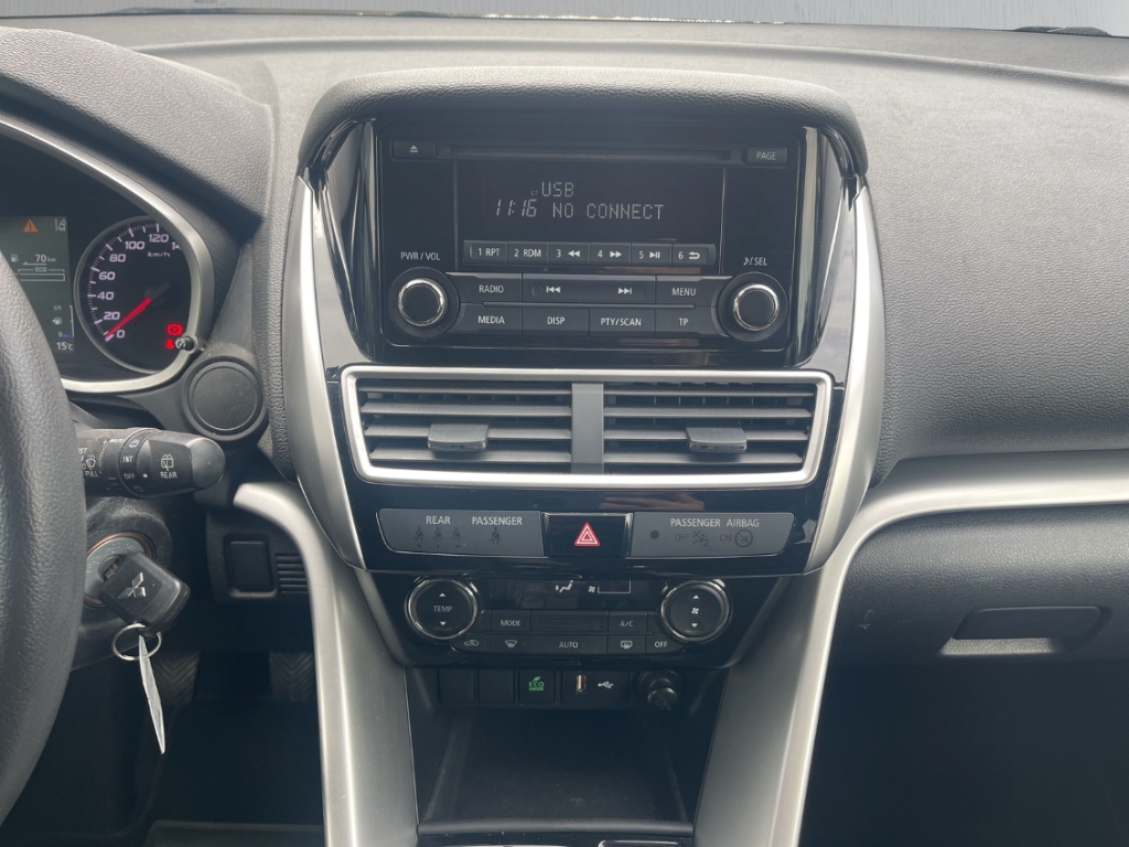 Fahrzeugabbildung Mitsubishi Eclipse Cross 2WD 1.5 T-Mivec Basis AHK PDC Tempomat