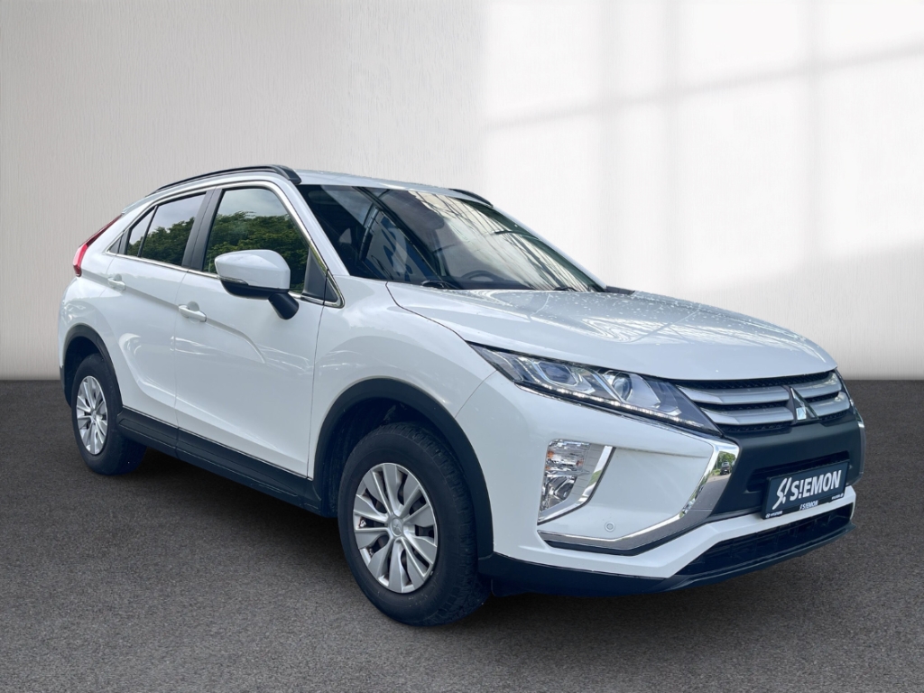 Fahrzeugabbildung Mitsubishi Eclipse Cross 2WD 1.5 T-Mivec Basis AHK PDC Tempomat